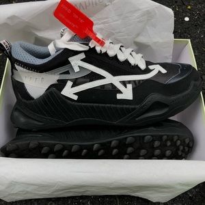 Off-white c/o Virgil Abloh Leather Odsy 1000